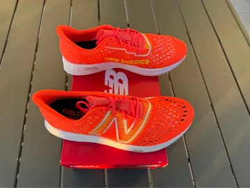 Gebrauchtes New Balance FuelCell SuperComp Pacer Running Shoes