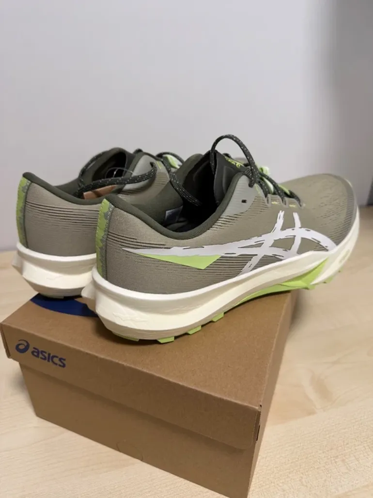 Używany Asics Fuji Lite 6 bike — zdjęcie 5 z 8