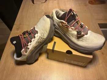 Used Salomon Ultra Glide 4 Running Shoes