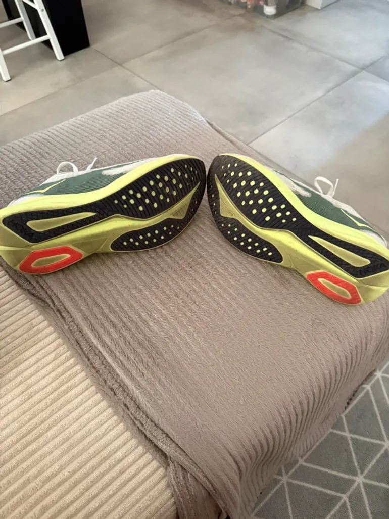 Used Hoka Mach 7 bike — image 3 of 5
