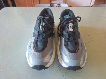 Used Hoka Speedgoat 7 bike — image 2 of 7