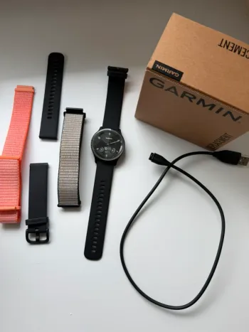 Used Garmin Vivomove Sport Electronics