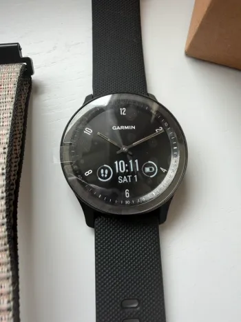 Used Garmin Vivomove Sport bike — image 3 of 6
