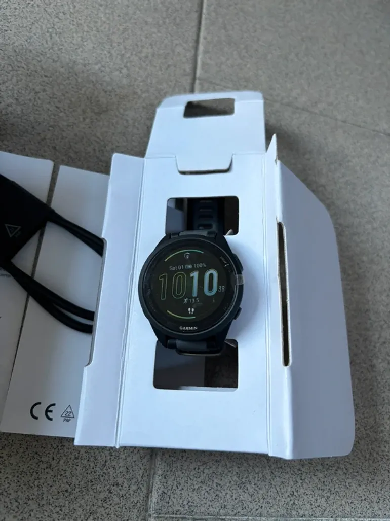 Used Garmin Forerunner 165 Music bike — image 2 of 4