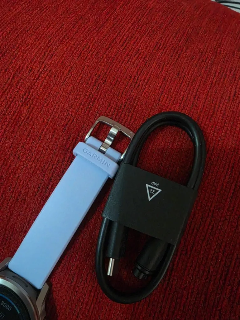 Used Garmin Venu 4 bike — image 3 of 4