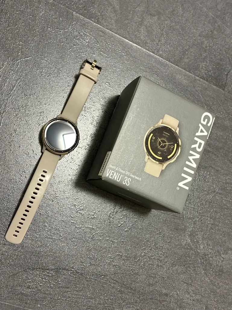 Garmin Venu 3S bike d'occasion — image 2 sur 2