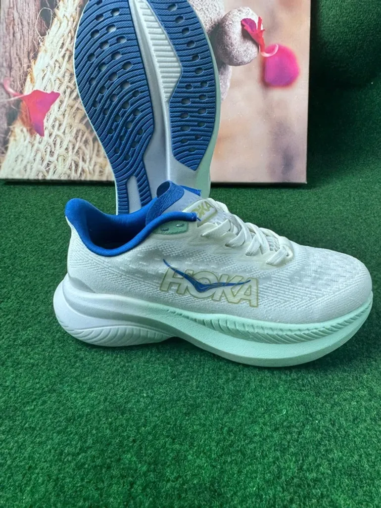 Used Hoka Mach 6 bike — image 3 of 7