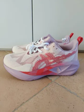 Asics Novablast 5 Running Shoes usato