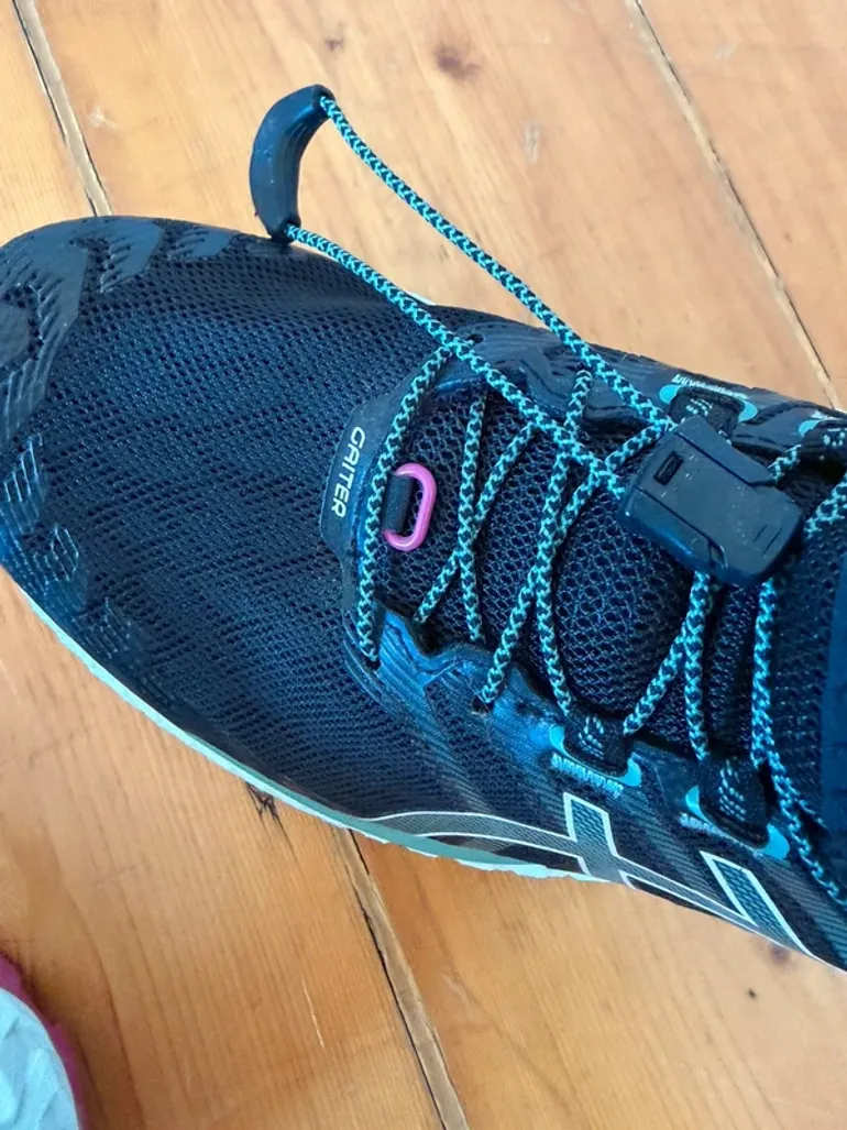 Asics Fujitrabuco Max bike usato — immagine 4 di 6