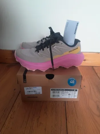 Salomon Ultra Flow 2 W Running Shoes usato