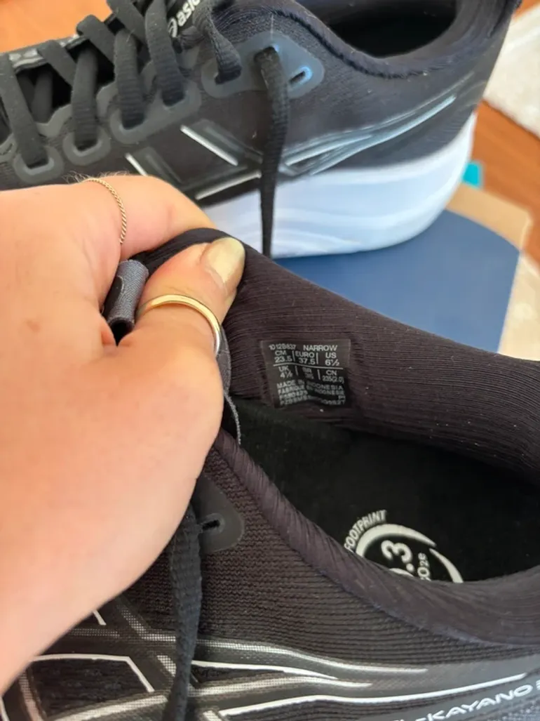 Used Asics Gel Kayano 32 bike — image 6 of 6