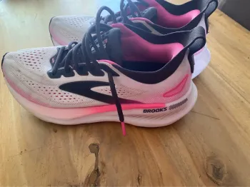 Used Brooks Glycerin 23 bike — image 2 of 7