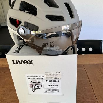 Używany Uvex Finale Visor Helmet 2024 bike — zdjęcie 2 z 5