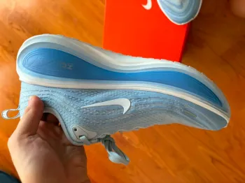 Used Nike Vomero Plus bike — image 5 of 7