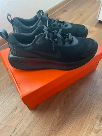 Nike Damen Schuhe Gr. 42 Running Shoes de segunda mano