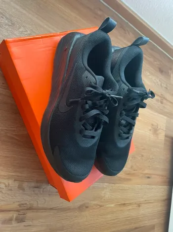 Nike Damen Schuhe Gr. 42 bike de segunda mano — imagen 2 de 8