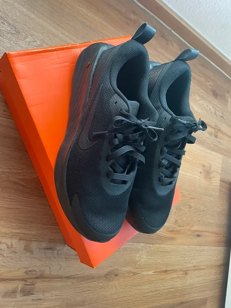 Nike Damen Schuhe Gr. 42 bike de segunda mano — imagen 2 de 8