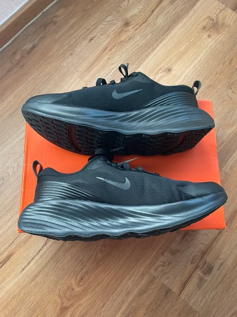 Nike Damen Schuhe Gr. 42 bike de segunda mano — imagen 4 de 8