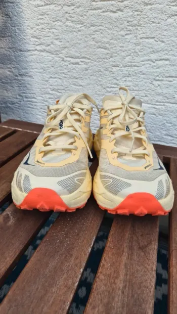 Używany Hoka Speedgoat 7 bike — zdjęcie 4 z 9