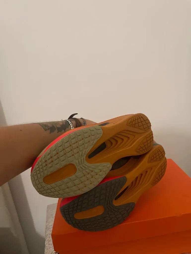 Used Nike Zoom Fly 6 bike — image 6 of 9