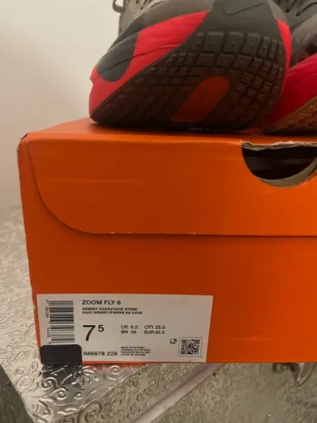 Used Nike Zoom Fly 6 bike — image 4 of 9