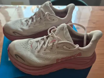 Used Hoka Clifton 10 Running Shoes