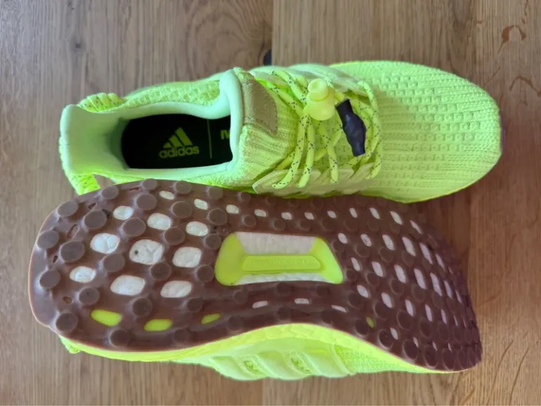 Used Adidas Ultra Boost Ivy Park bike — image 2 of 4