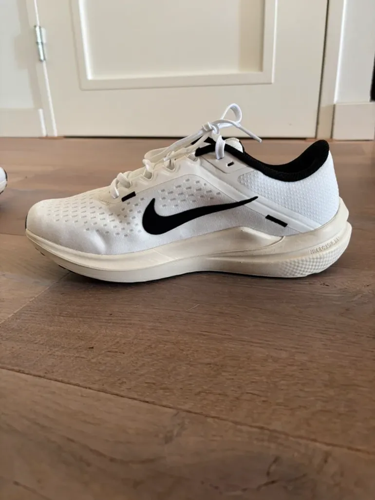 Used White Air Winflo 10 bike — image 3 of 8