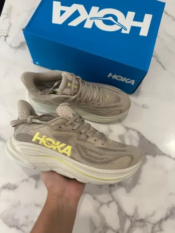 Used Hoka Clifton 10 bike — image 4 of 6