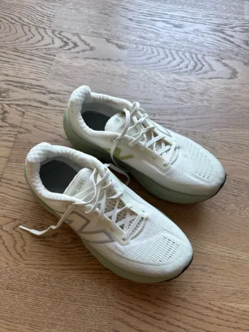 New Balance 1080 Running Shoes usato