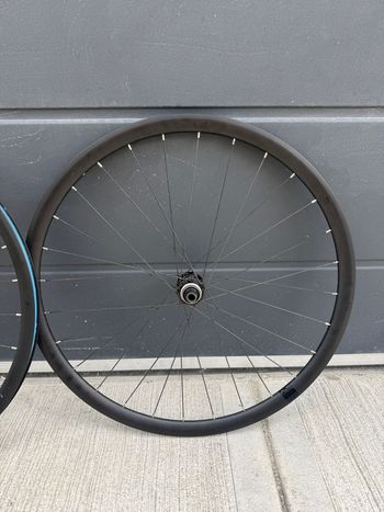 Used Shimano Weels 105 2025 bike — image 2 of 6