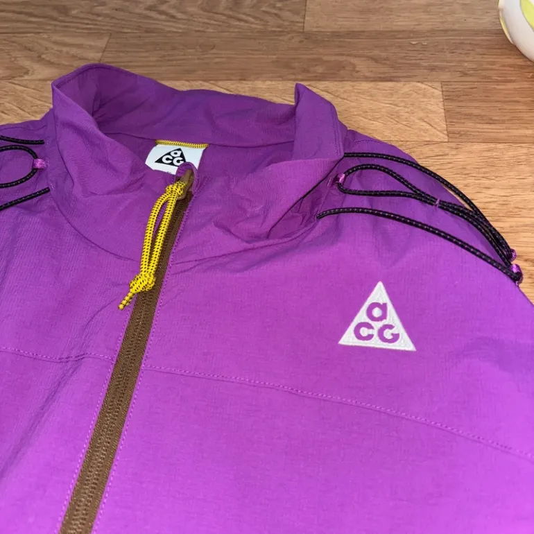 Nike ACG Veste sans manche bike d'occasion — image 7 sur 9