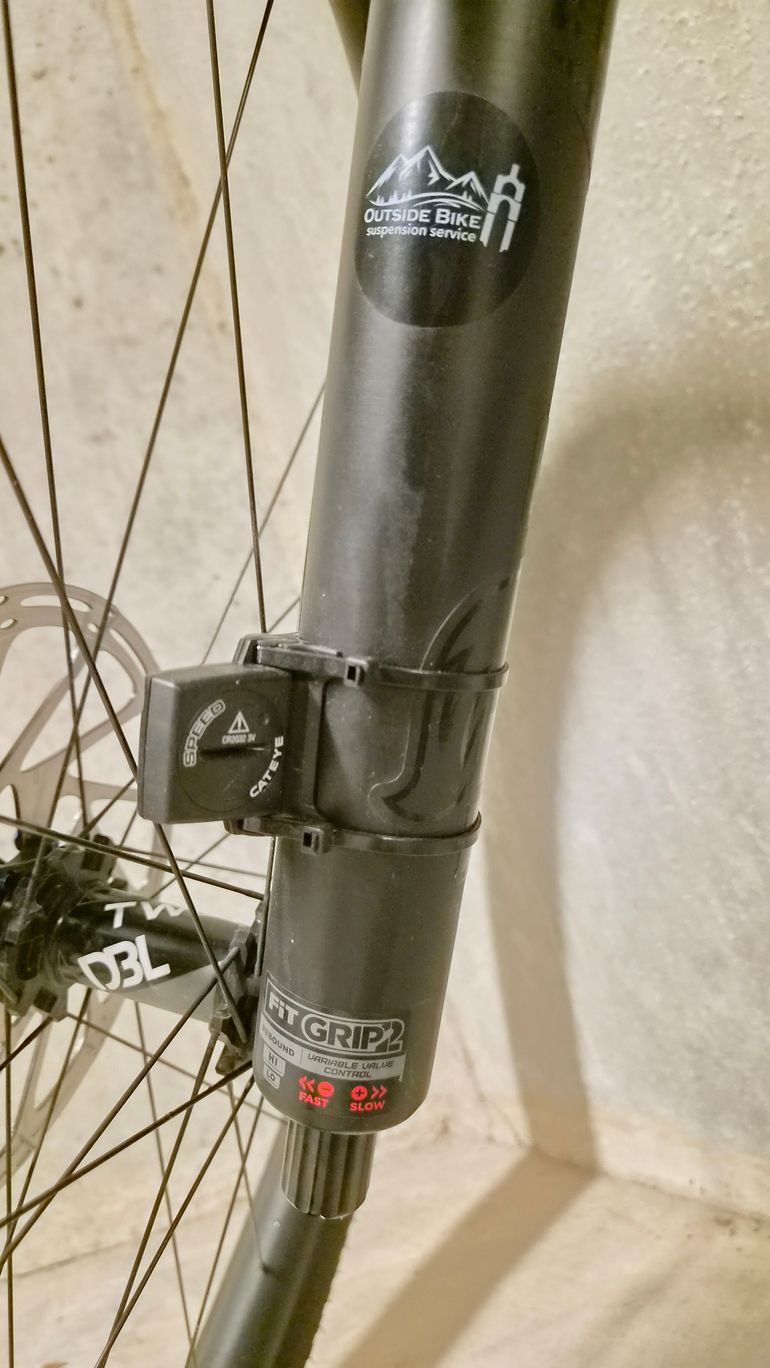 Used Fox 36 Fork 2020 bike — image 6 of 8