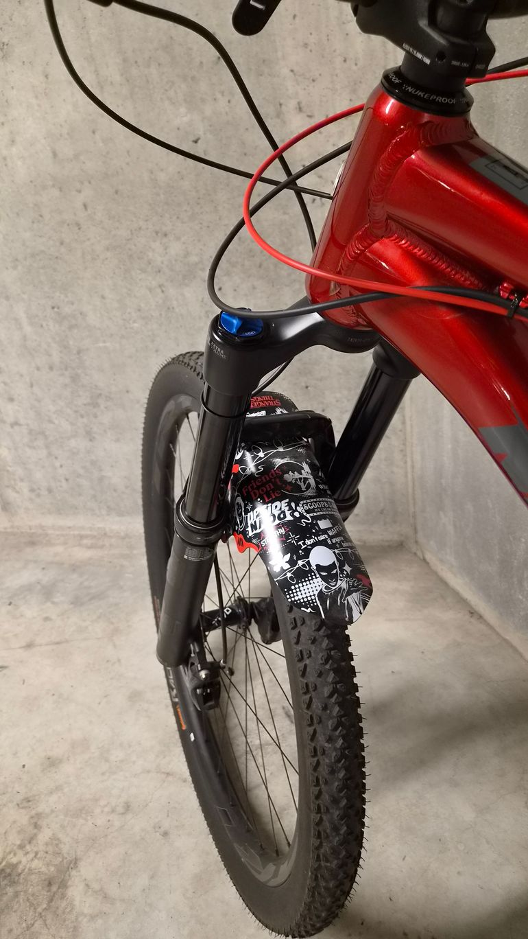 Used Fox 36 Fork 2020 bike — image 8 of 8
