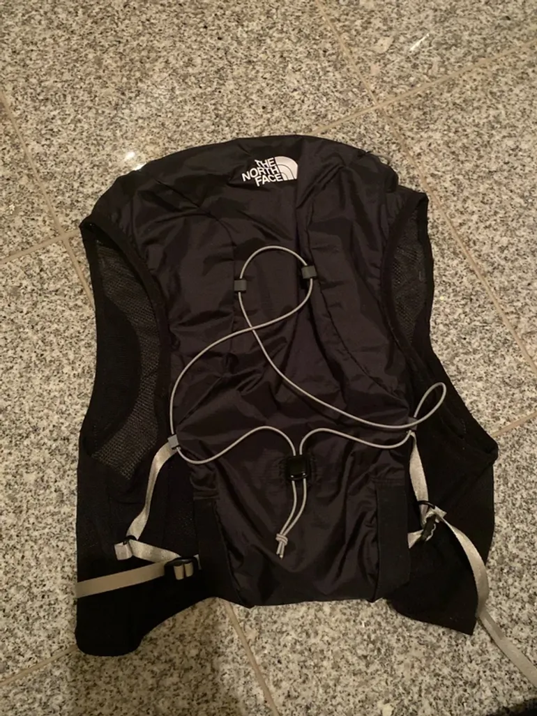 Używany The North Face Running vest bike — zdjęcie 2 z 3