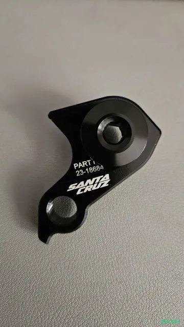 Santa Cruz Derailleur Hanger Type 3 23-18684 Cycling Accessories de segunda mano