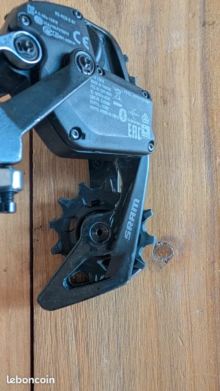 Used Sram RED D1 AXS bike — image 3 of 5