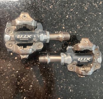 Używany Shimano XTR PD-M970 Drivetrain & Pedals