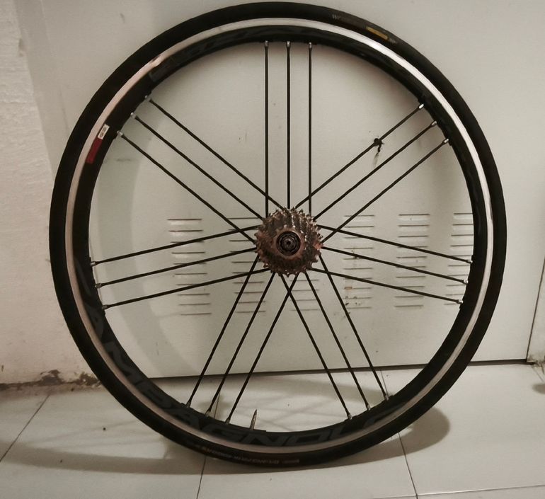 Used Campagnolo Wheelset bike — image 3 of 4