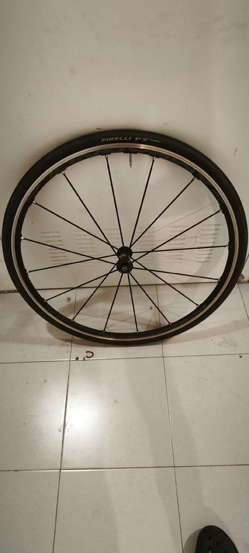 Used Campagnolo Wheelset bike — image 4 of 4