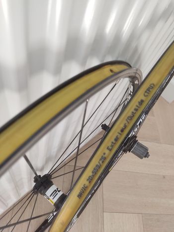 Used Mavic Crossride Wheelset bike — image 2 of 3