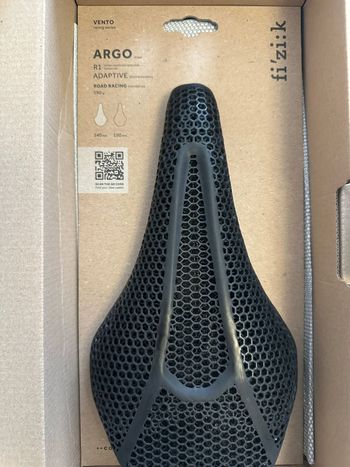 Used Fizik Vento Argo R1 Adaptive Saddles & Seatposts