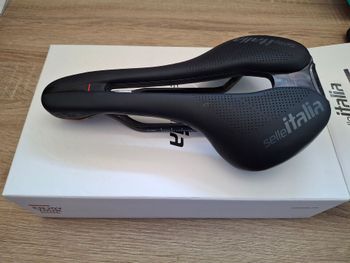 Używany Selle Italia Flite Boost Kit Carbonio Superflow 2026 Saddles & Seatposts