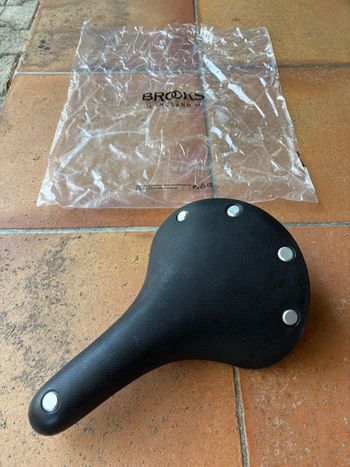 Tweedehands Brooks Cambium C19 Saddles & Seatposts