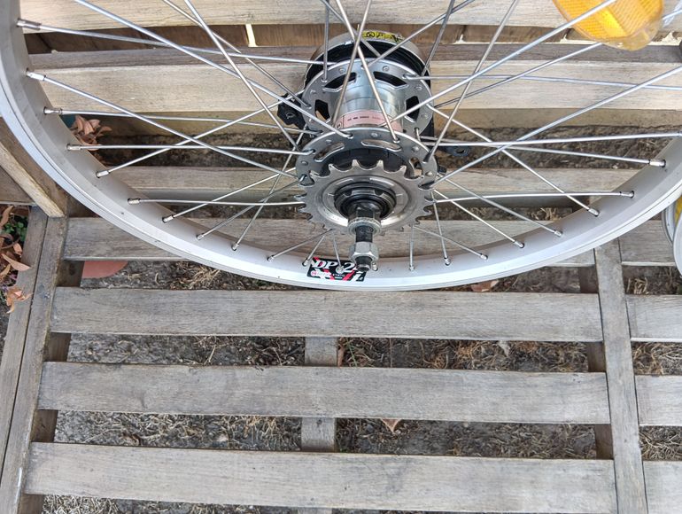 Brugt Dp24 Paire de roues 24 bike — billede 2 af 8