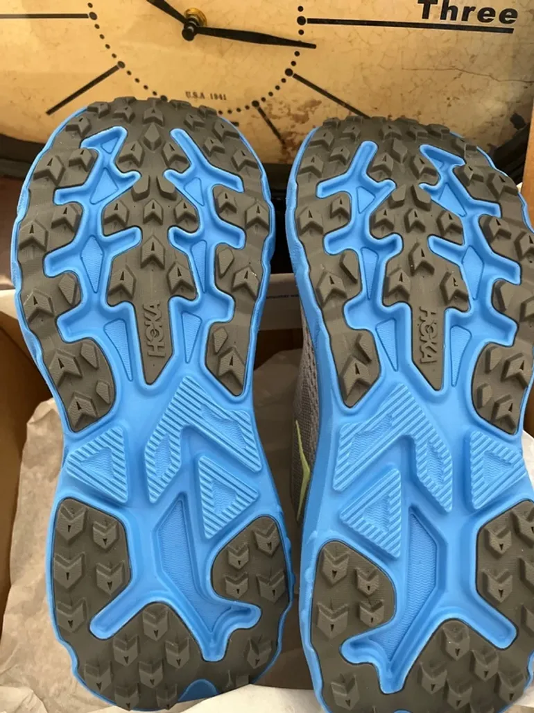 Used Hoka Challenger 8 bike — image 3 of 6