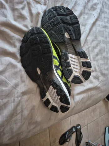 Tweedehands Asics Kayano 27 bike — afbeelding 3 van 4