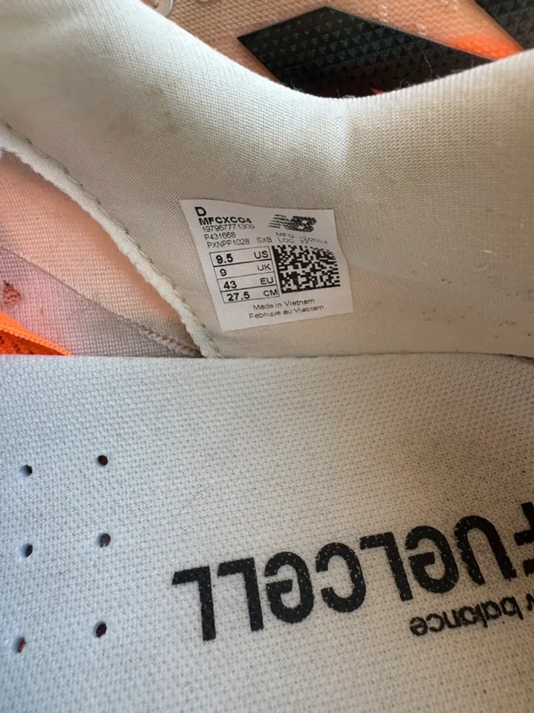Used New Balance Fuelcell Rebel v4 bike — image 8 of 9