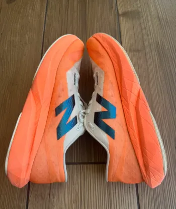 Used New Balance Fuelcell Rebel v4 bike — image 6 of 9