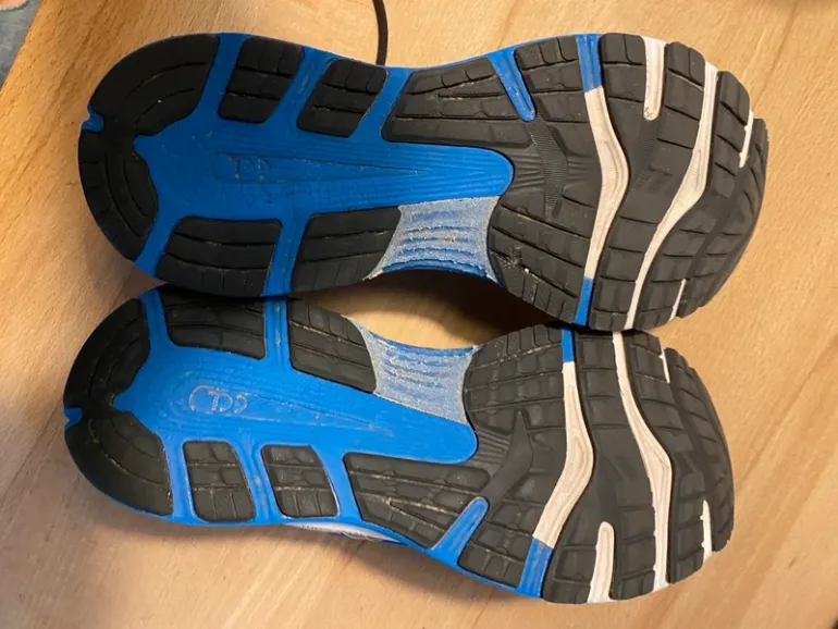 Asics Laufschuhe bike usato — immagine 3 di 9